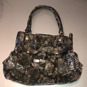 Women’s shoulder bag purse